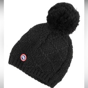 Canada Goose Pom Merino Wool Beanie in Black